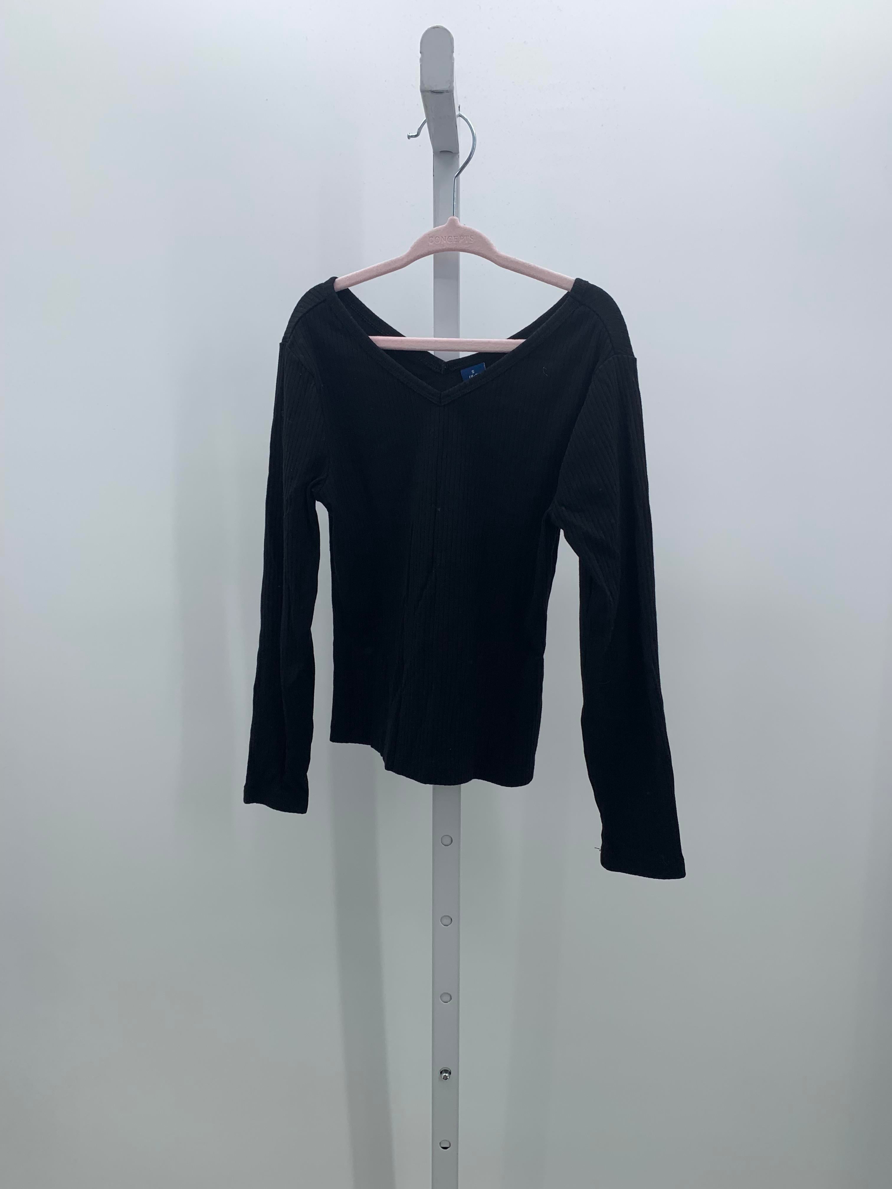 Old Navy Size 6-7 Girls Long Sleeve Shirt