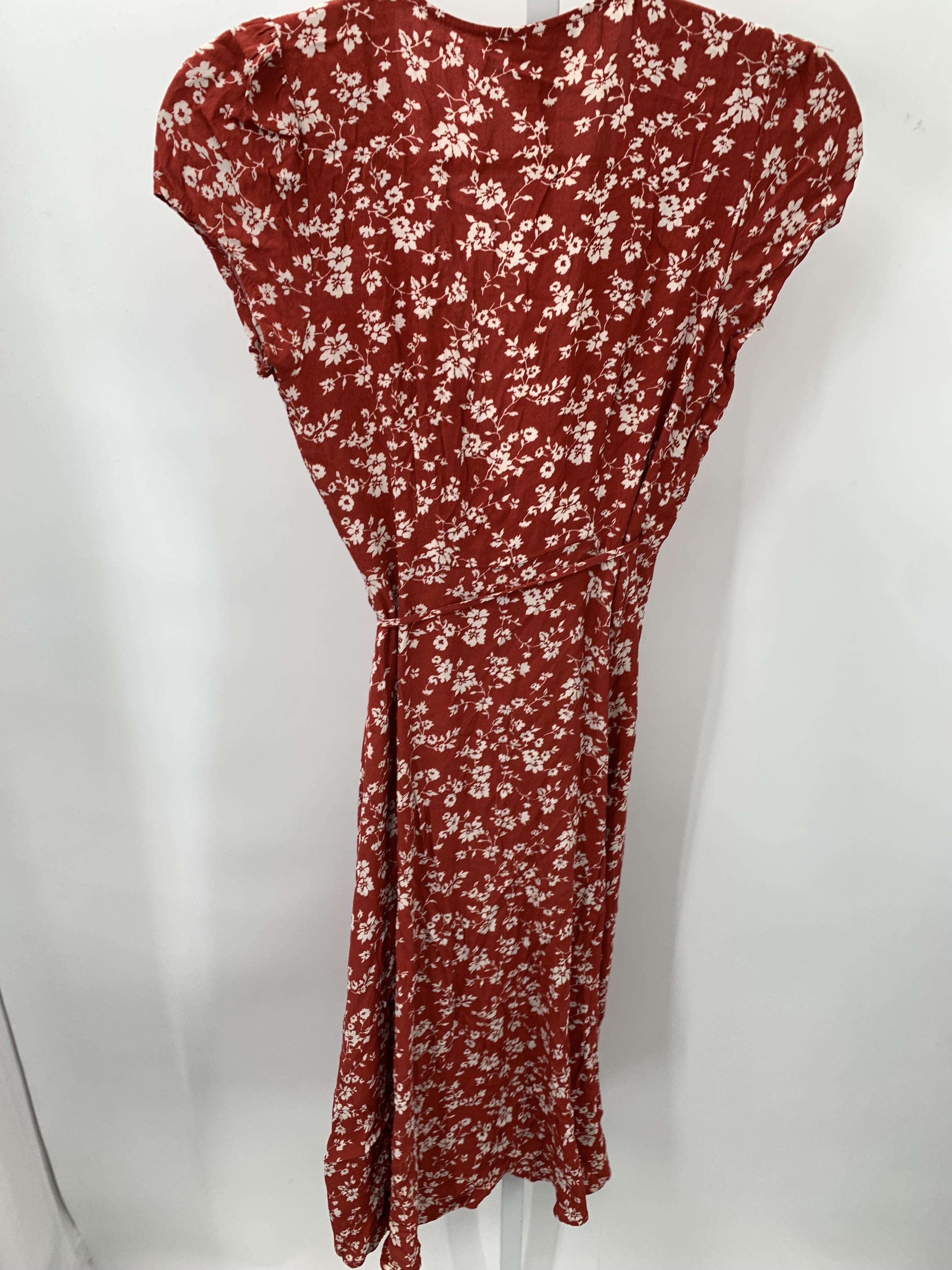 Forever 21 Size Small Misses Short Sleeve Dress