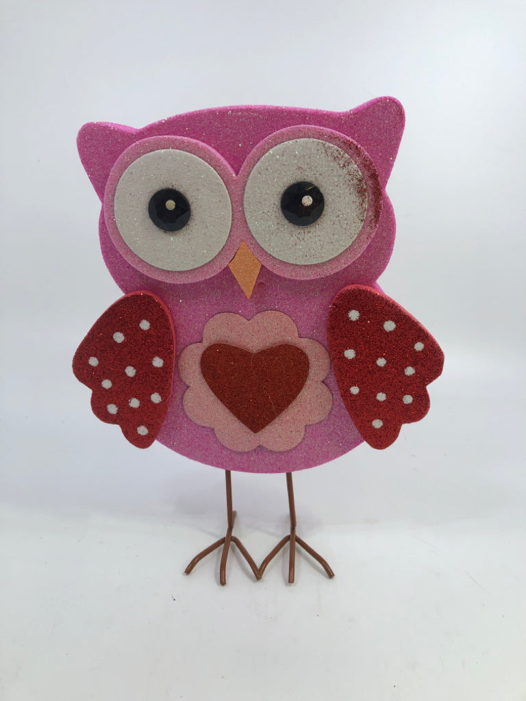 GLITTER VALENTINE DECORATIVE OWL.