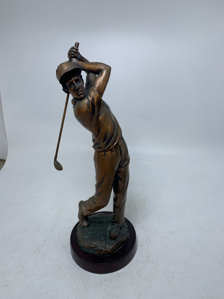 METAL GOLFER SWINGING CLUB FIGURINE.