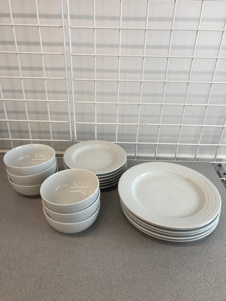 18PC DINNER SET SERVICE FOR 6.