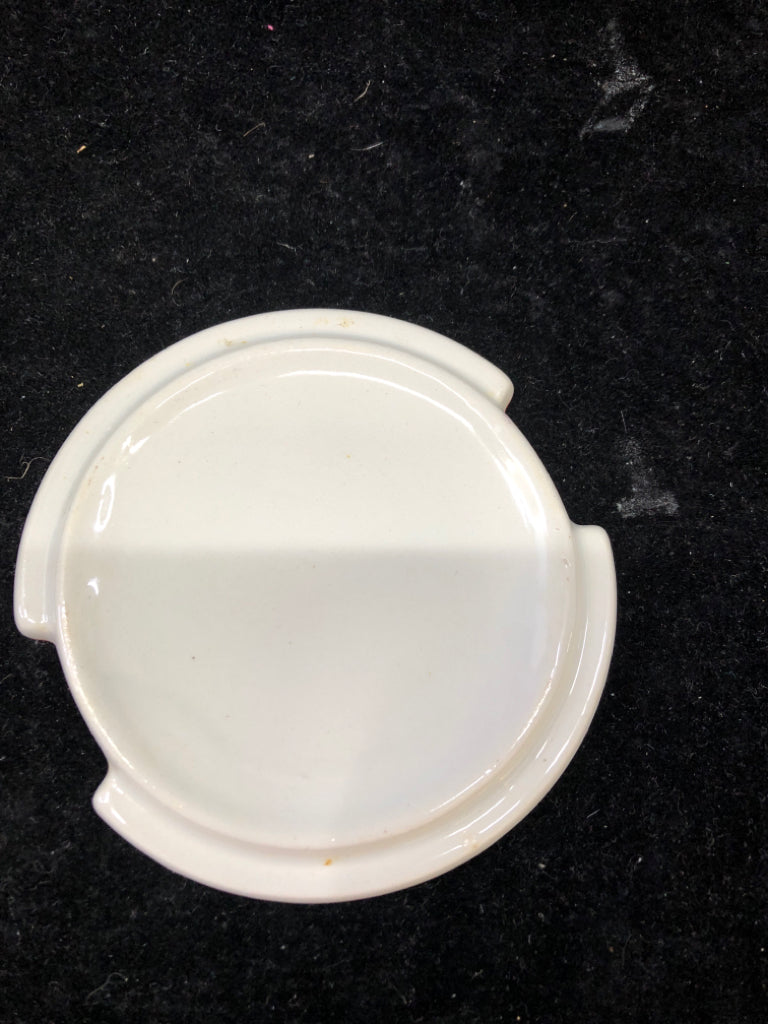 VTG SMALL COVERED BOWL ROOSTER PATTERN.