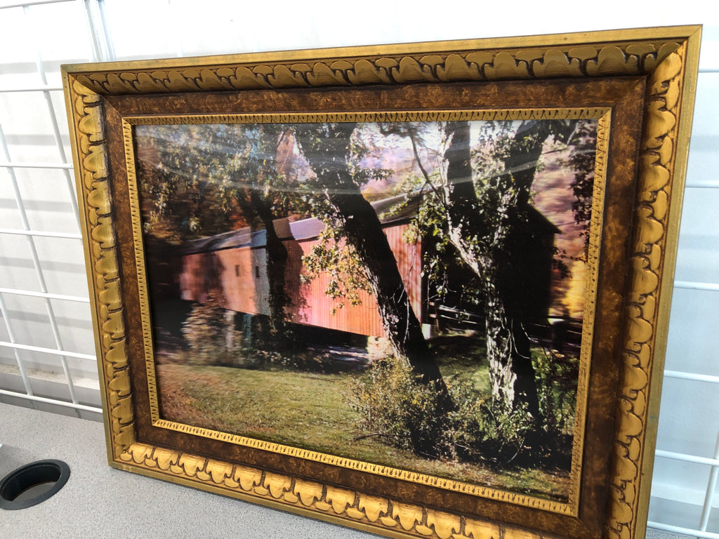 FRAMED 3D MOVING PICTURE OF TREES & ROAD.