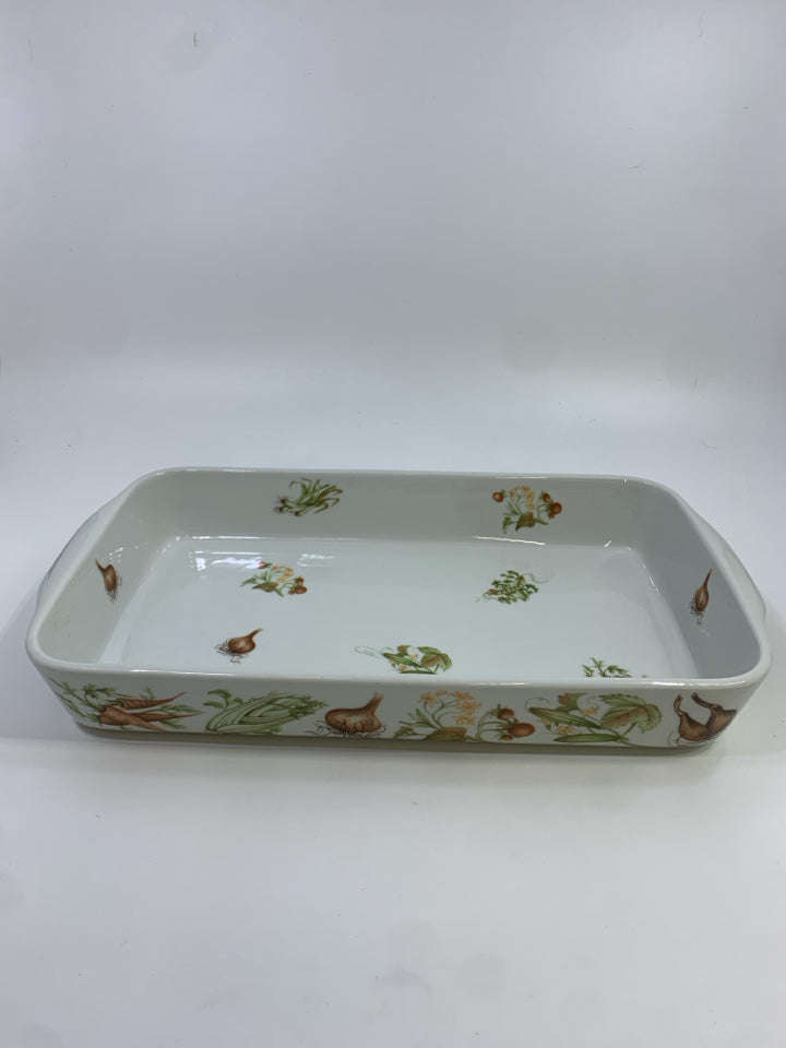 VTG FRANCE PORCELAIN BAKER W/VEG MOTIF.