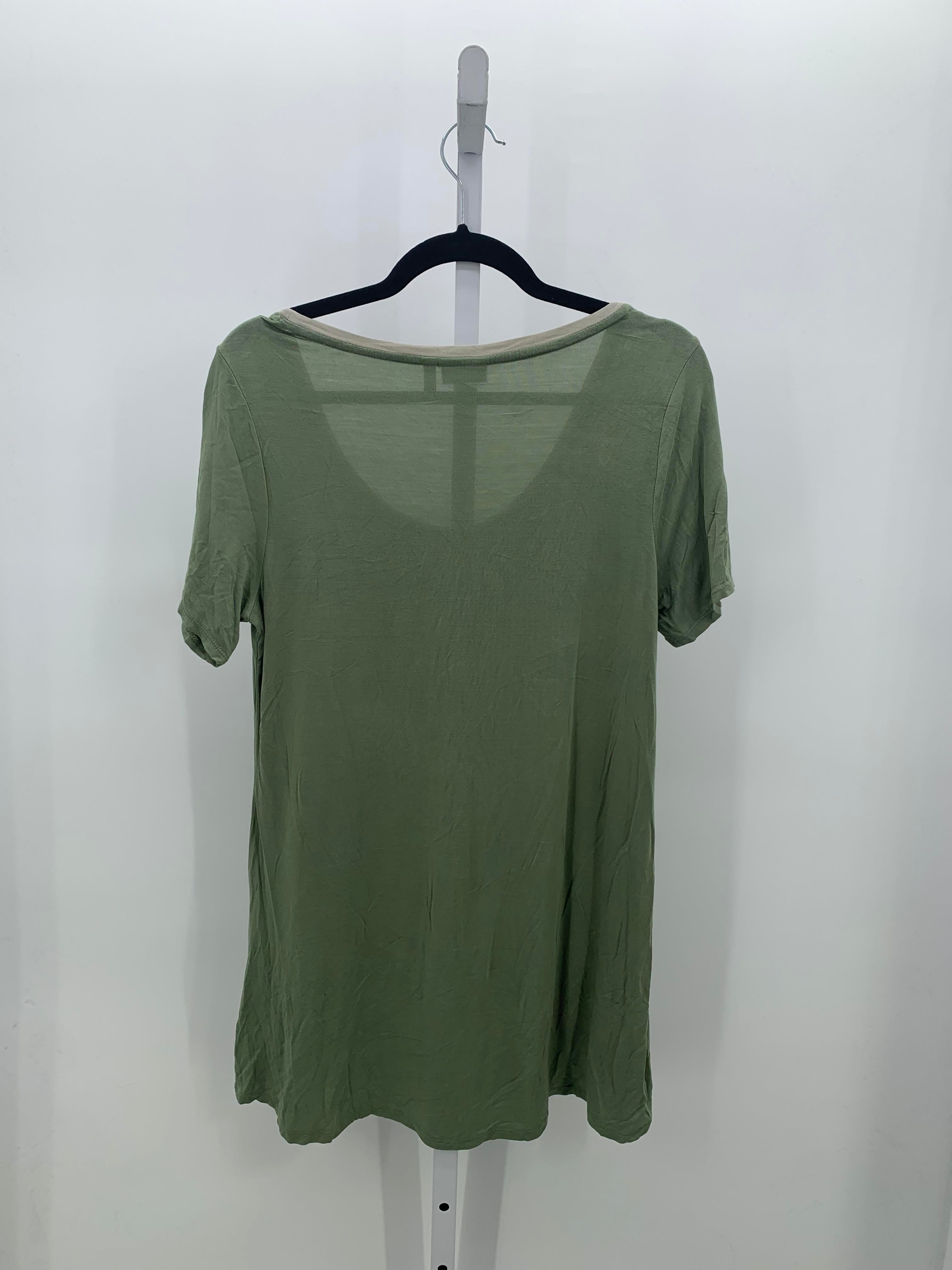 LOGO Size Medium Misses Short Sleeve Shirt