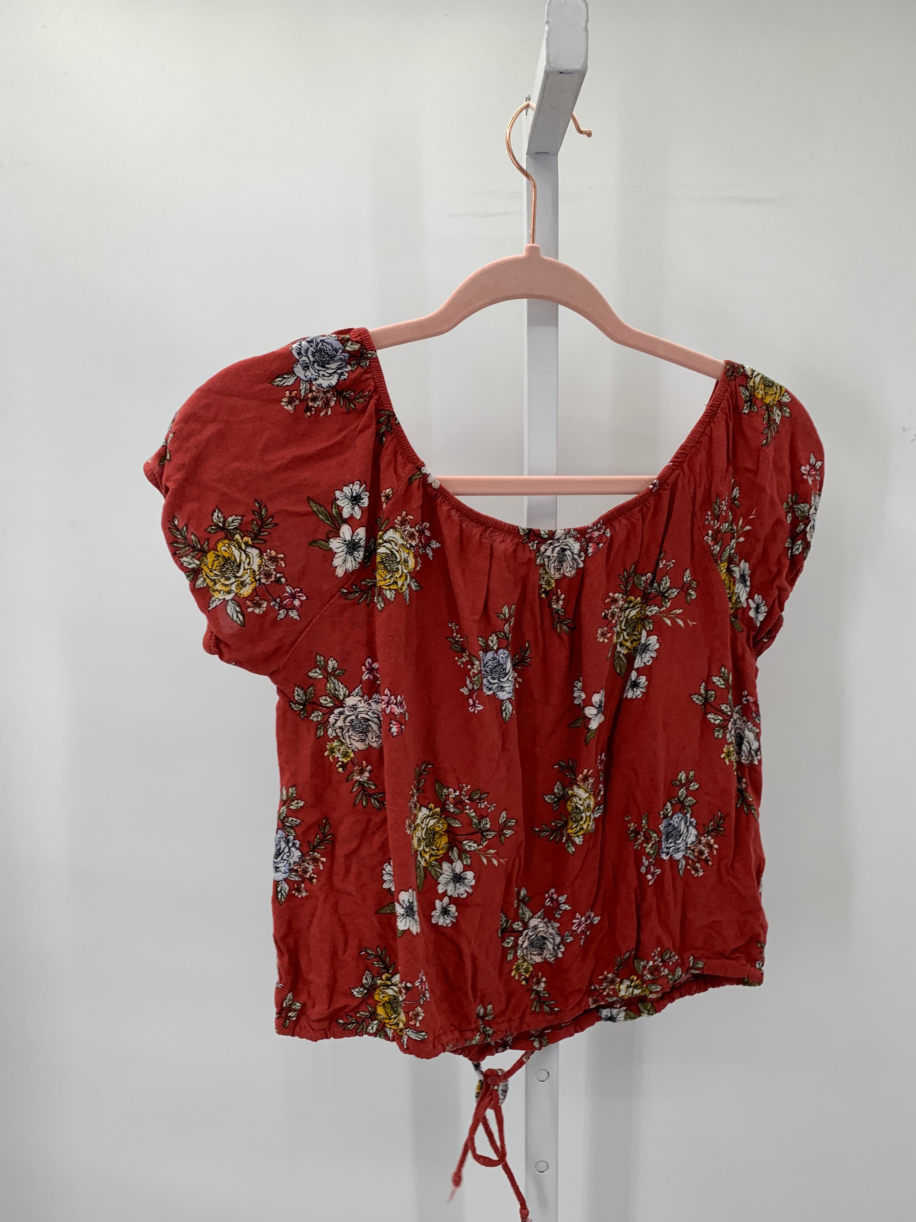 Size Small Juniors Short Sleeve Shirt