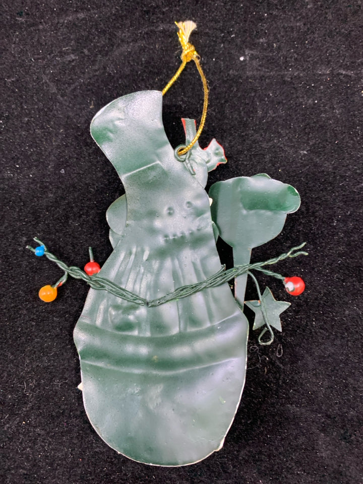 METAL SNOWMAN "JOY" ORNAMENT.