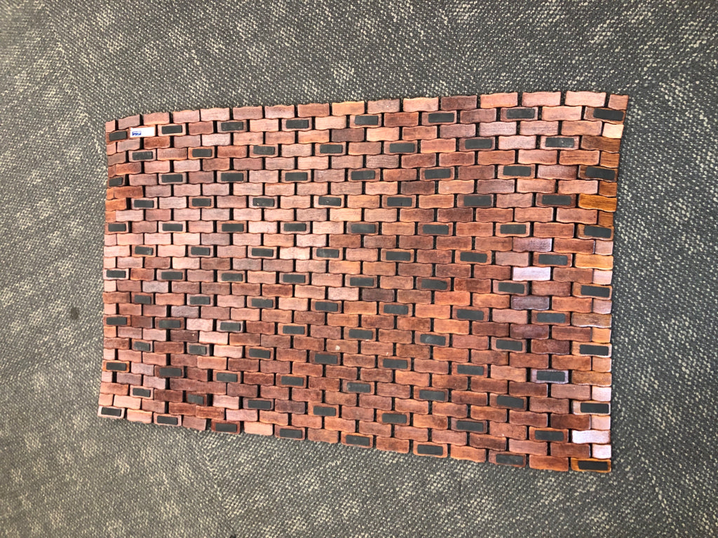 FLEXIBLE WOODEN DOOR MAT.