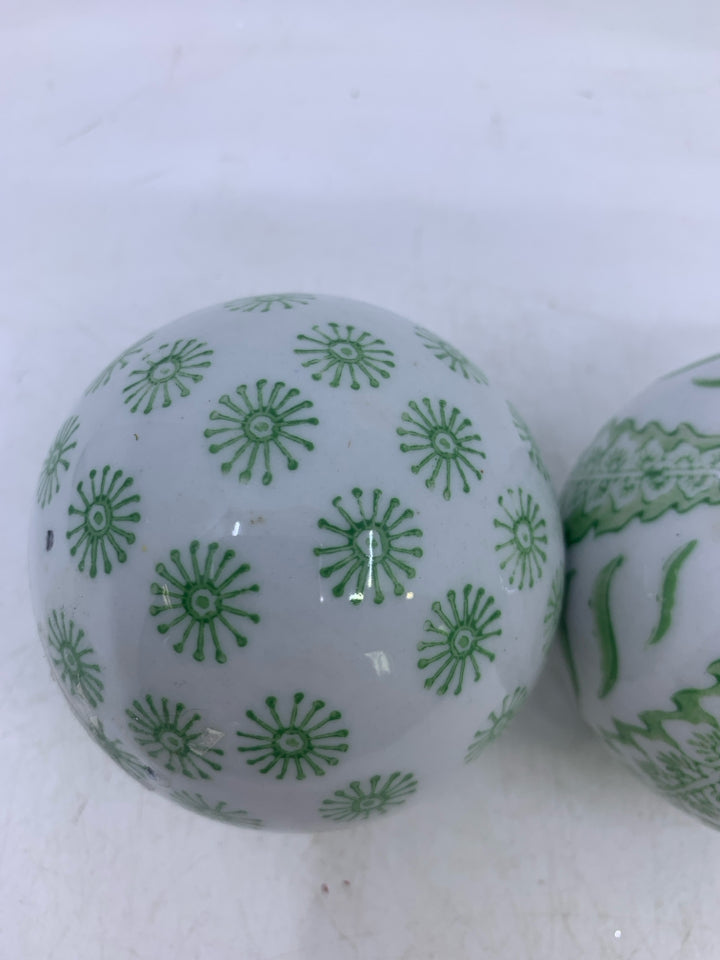 BAG OF 4 CERAMIC BALL FILLER.