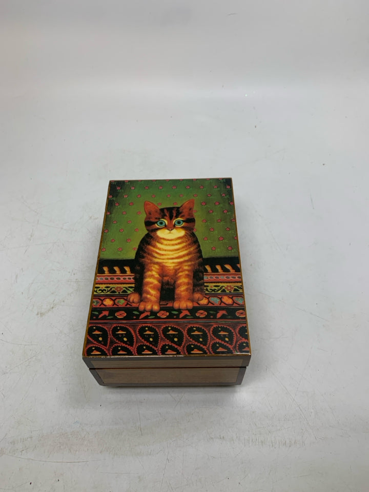WOOD SMALL MUSIC BOX W/ ORANGE PRINTED CAT.