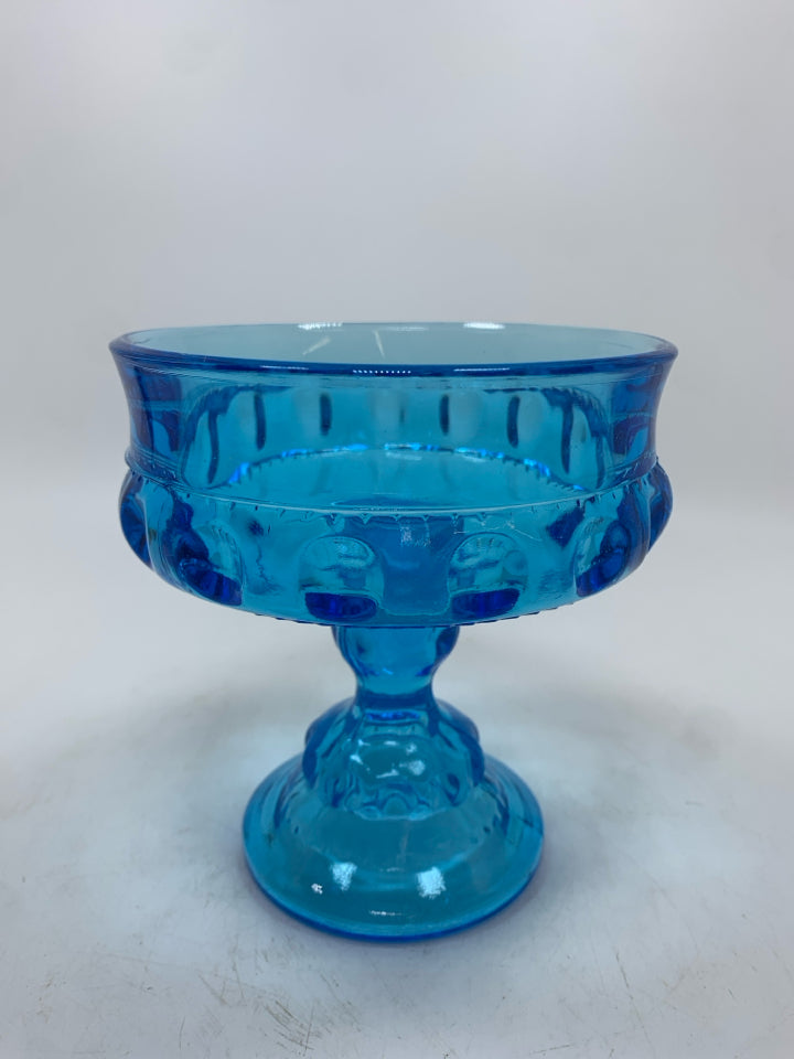 VTG PEDESTAL CANDY DISH W/THUMBPRINT PATTERN.