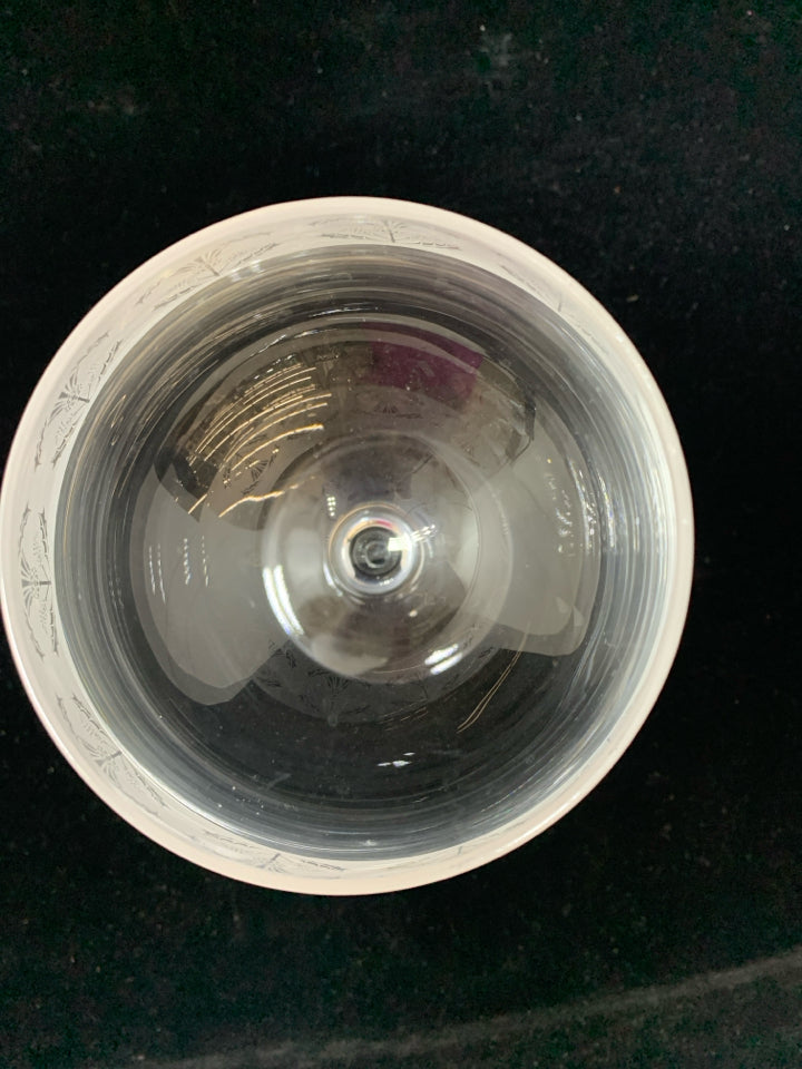 2 WINE GLASSES W/FROSTED FLOWER DESIGN.