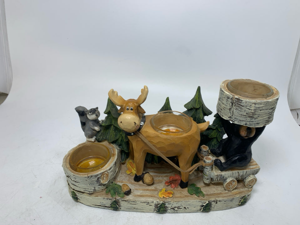 3 SLOT MOUNTAIN CABIN ANIMALS RESIN TEALIGHT HOLDER.
