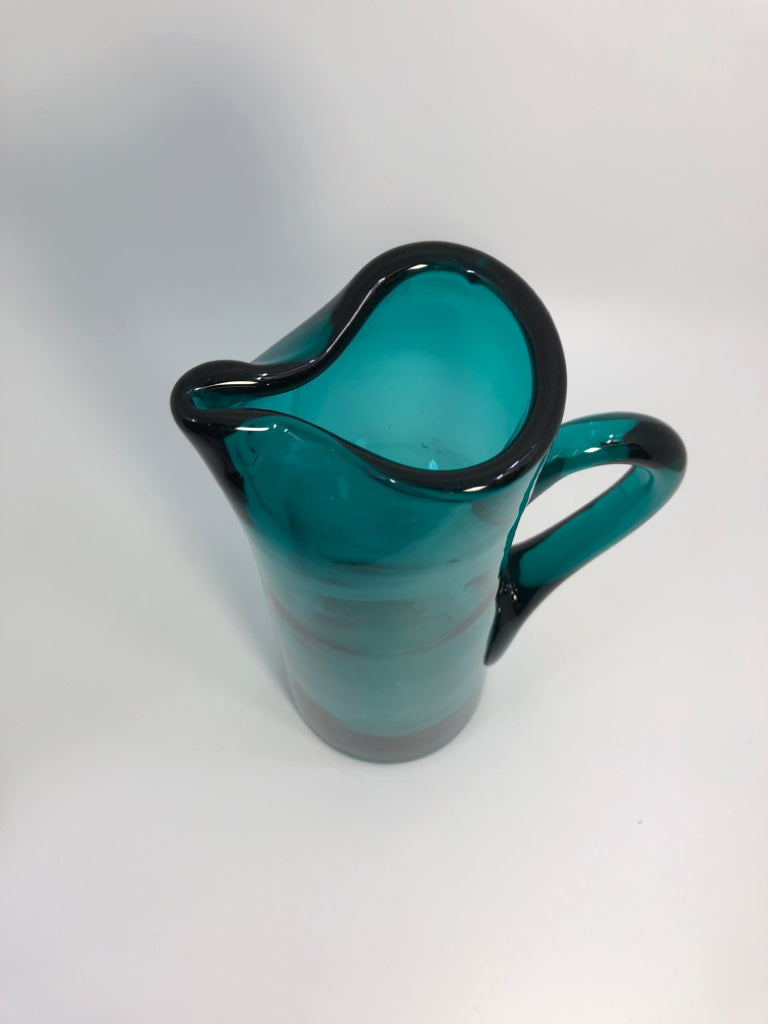 VTG TURQUOISE GLASS PITCHER.