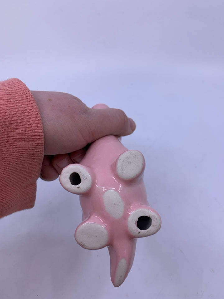LIGHT PINK GLAZE CERAMIC DINO.