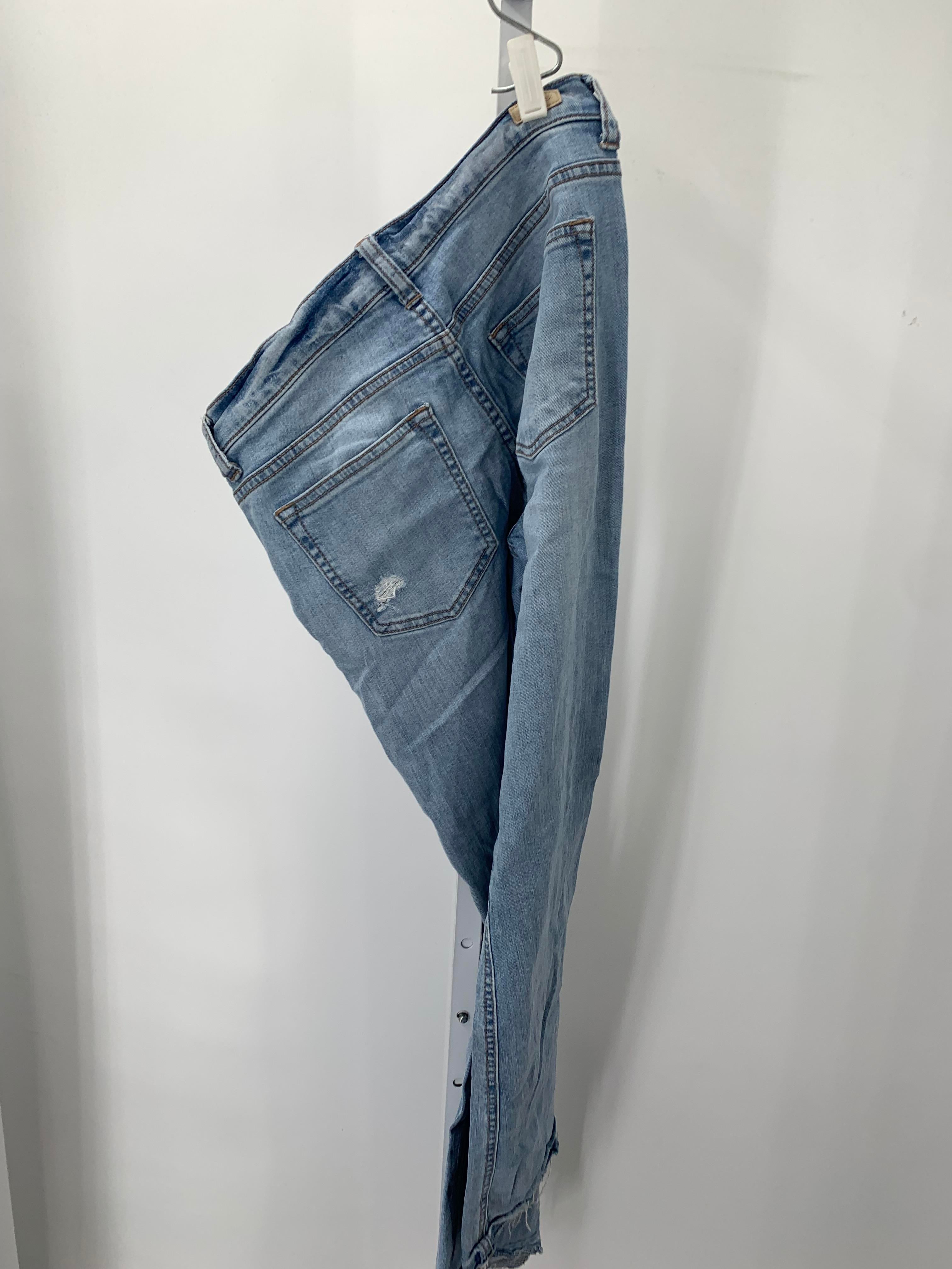 Sneak Peek Size 5 Juniors Jeans