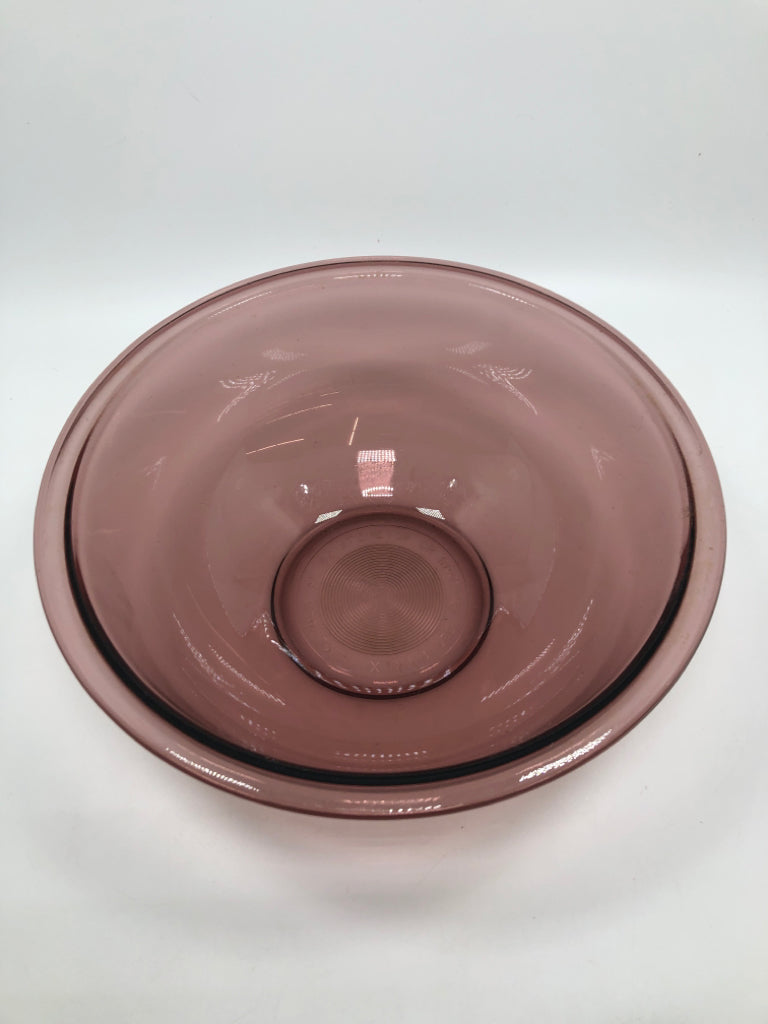 PYREX PINK GLASS MIXING BOWL.