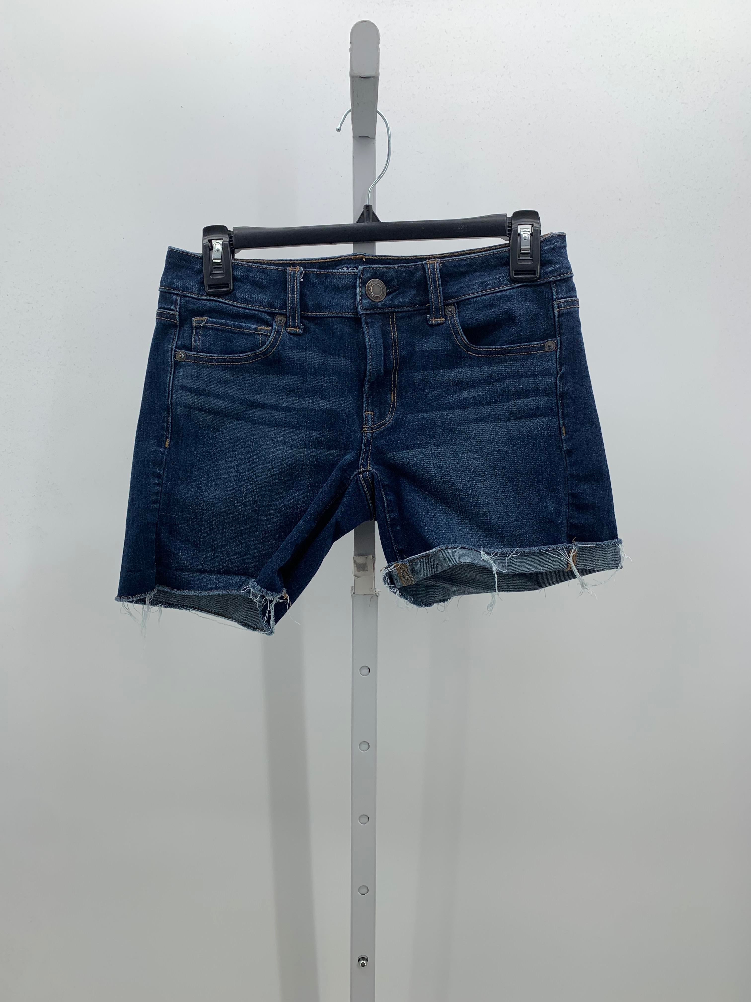 American Eagle Size 2 Juniors Shorts