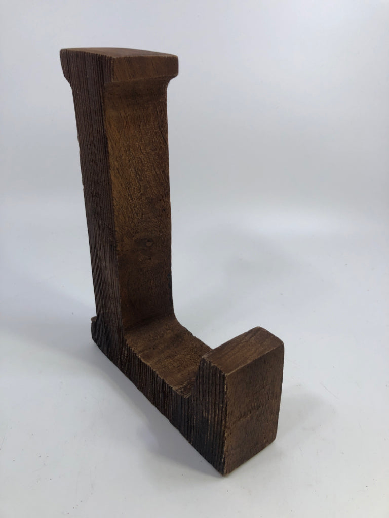 "L" WOOD BOOK END.