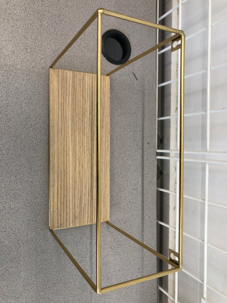 2 GOLD SHELVES W/TAN WOOD BASE.