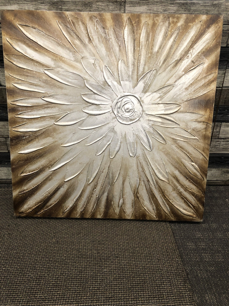 LARGE GREY AND SILVER FLOWER PAINTING ON CANVAS.