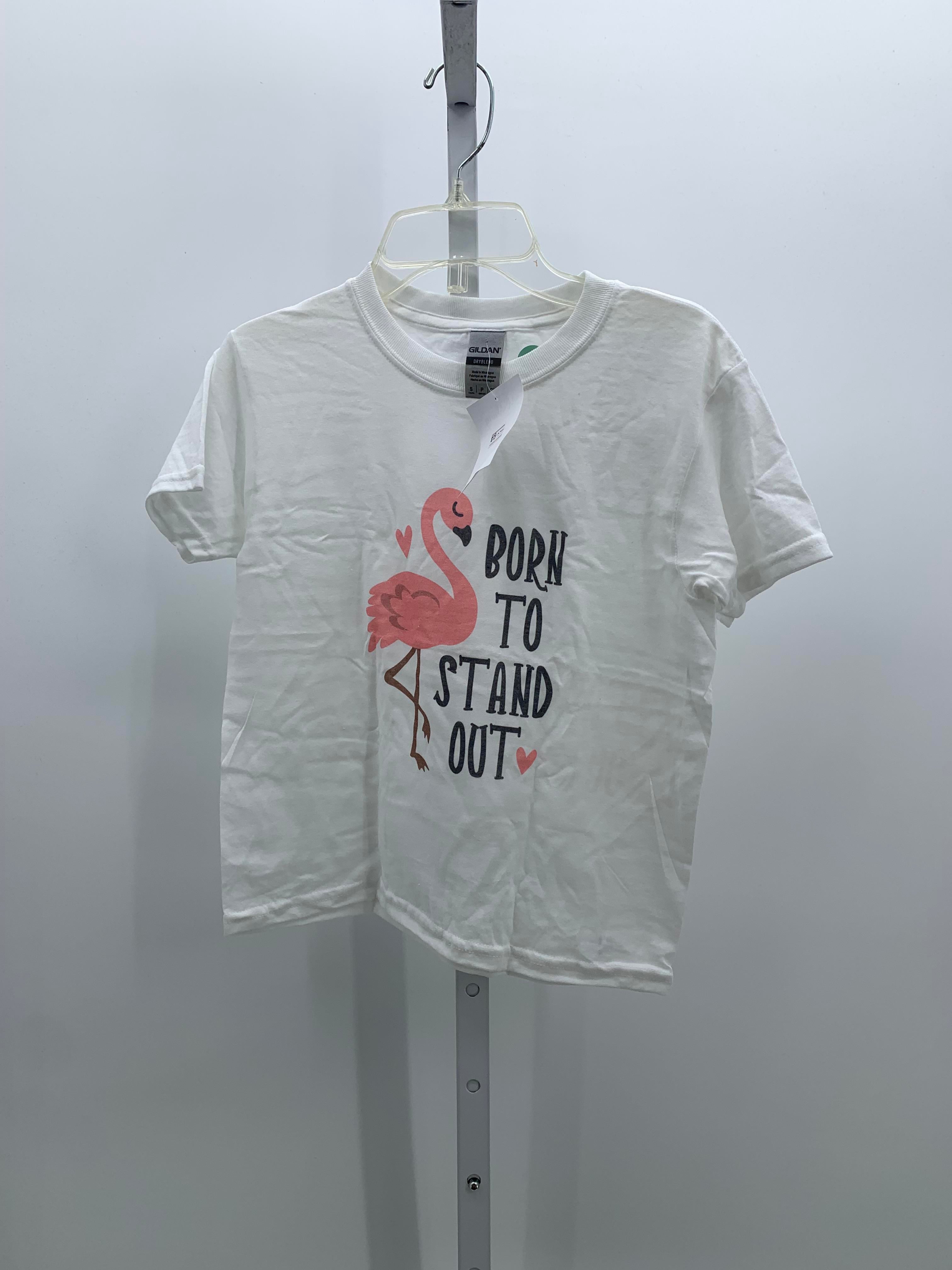 Gildan Size 6-8 Girls Short Sleeve Shirt