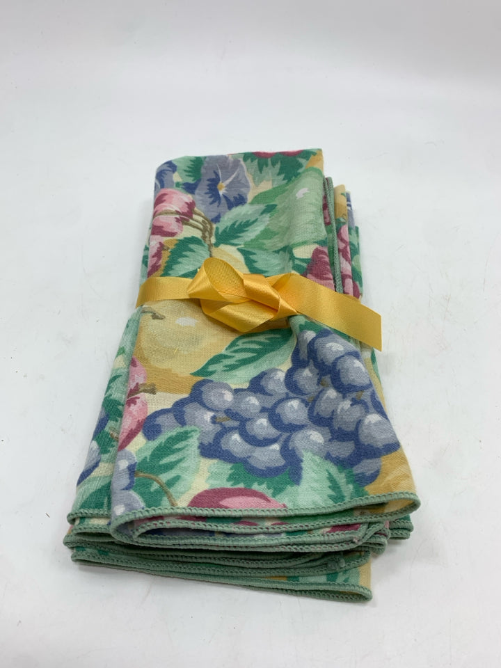 4PK FRUITS NAPKINS.