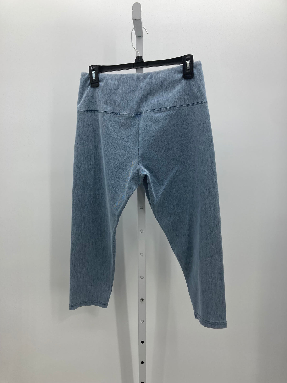 Suave Size Medium Misses Capri Pants
