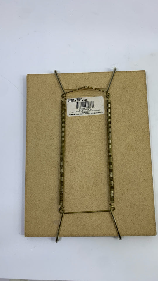 TRANQUILITY LEAF WOOD WALL DECOR.