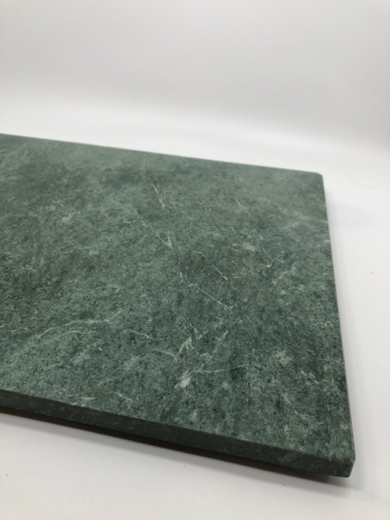 HEAVY GREEN MARBLE BOARD.