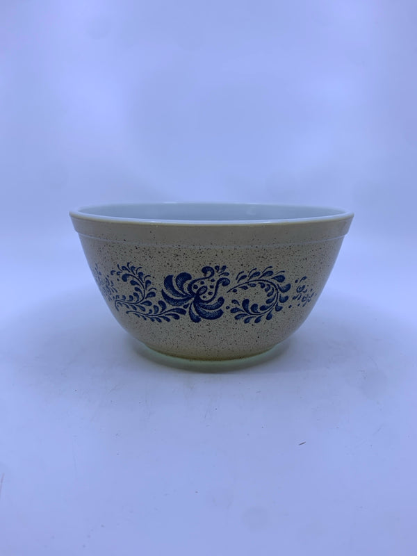 VTG PYREX TAN SPECKLED MIXING BOWL W/ BLUE FLOWERS.