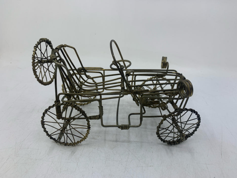 WIRE VINTAGE CAR FIGURINE.