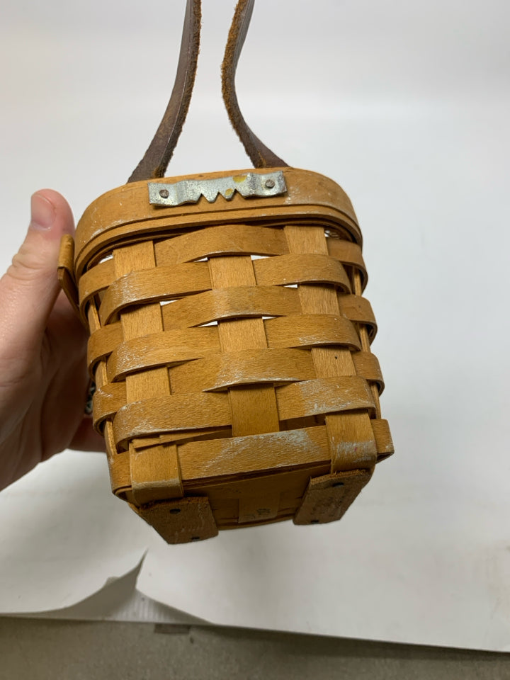 SMALL HANGING BASKET W/ LEATHER STRAP.