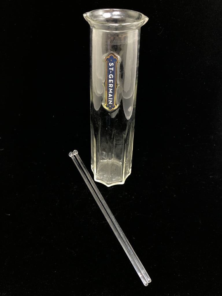 ST GERMAIN LIQUOR CARAFE W/2 GLASS STIRRERS.