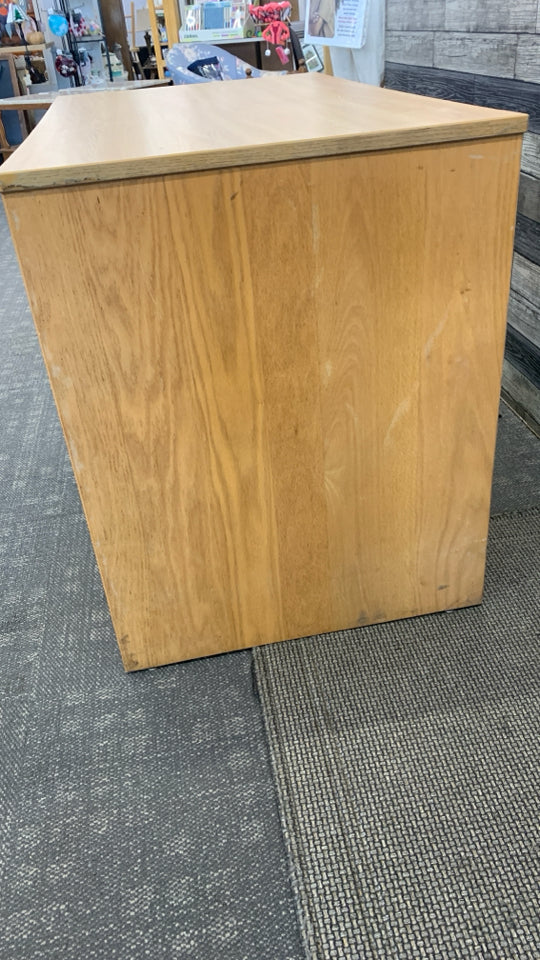 BLONDE 3 DRAWER DESK W/ KEYBOARD DRAWER HEAVY.