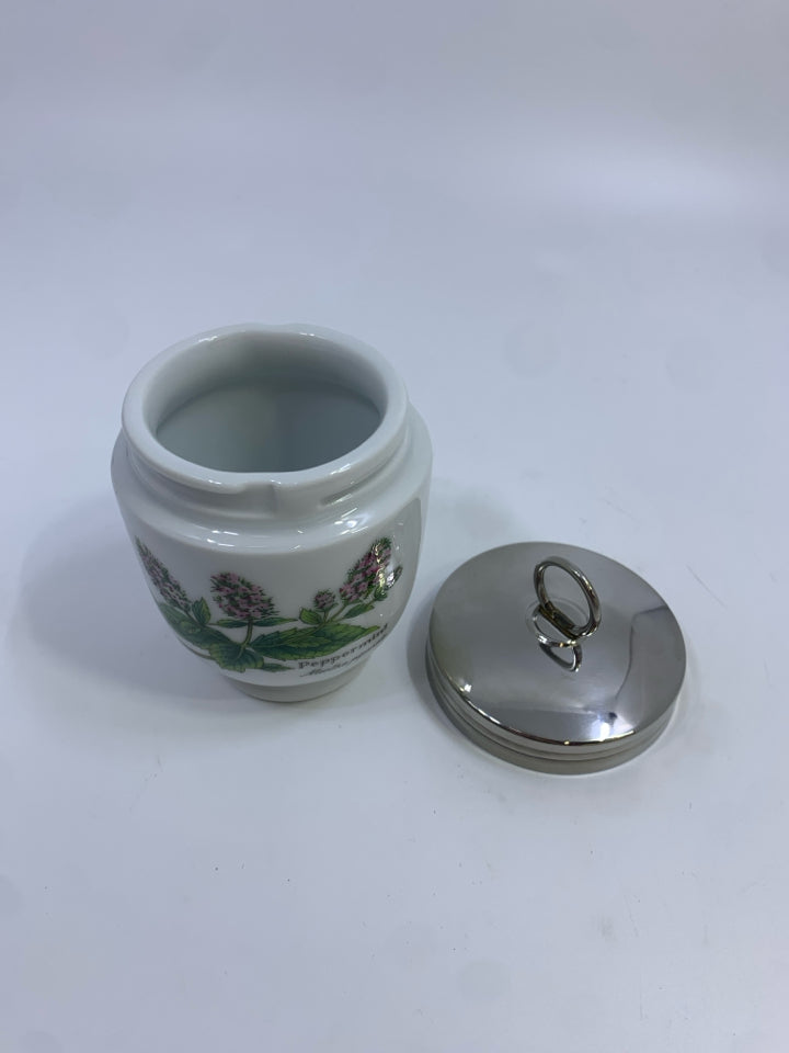 NIB PEPPERMINT EGG CODDLER ROYAL WORCESTER.