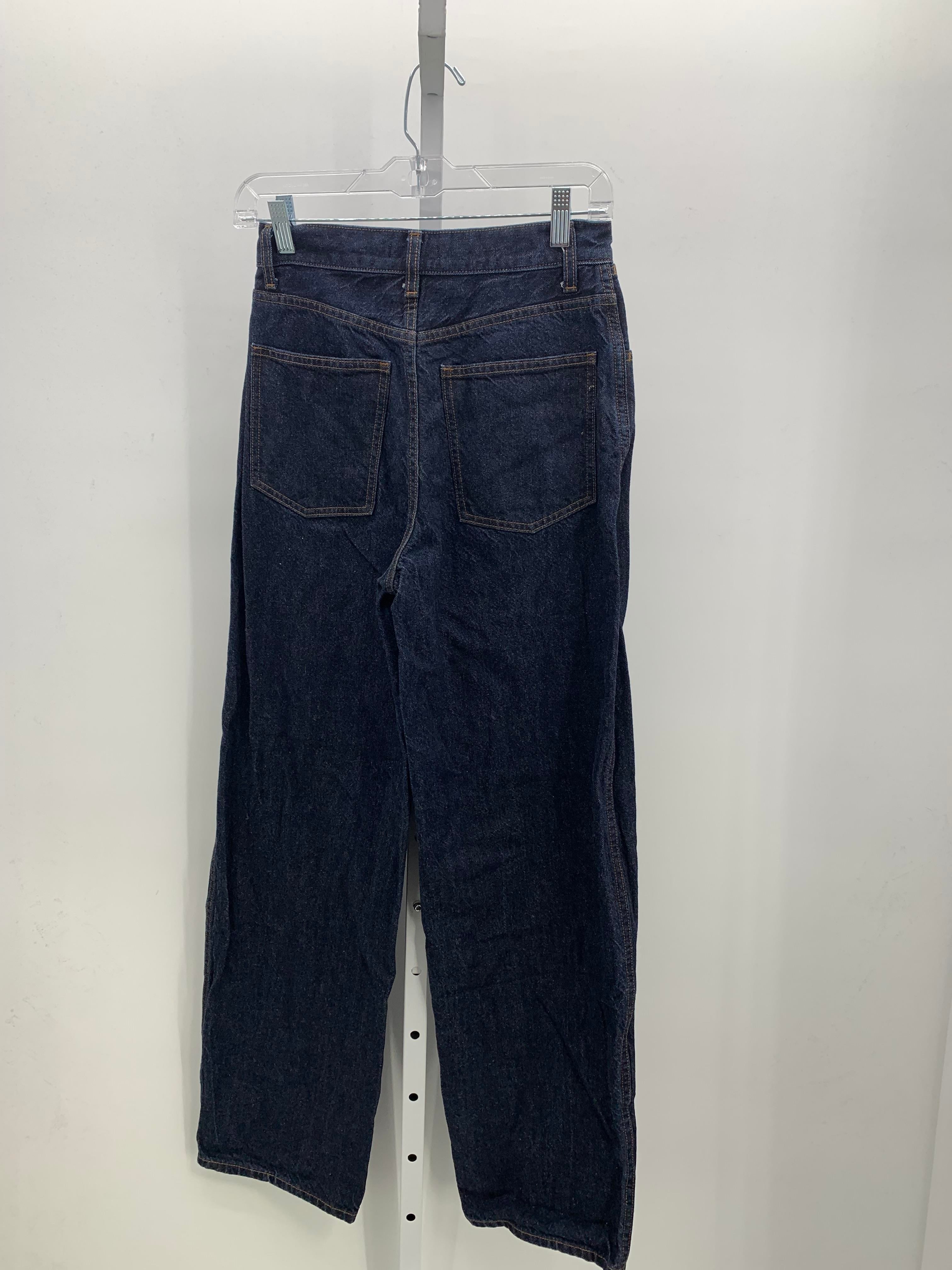 Uniqlo Size 00 Misses Jeans