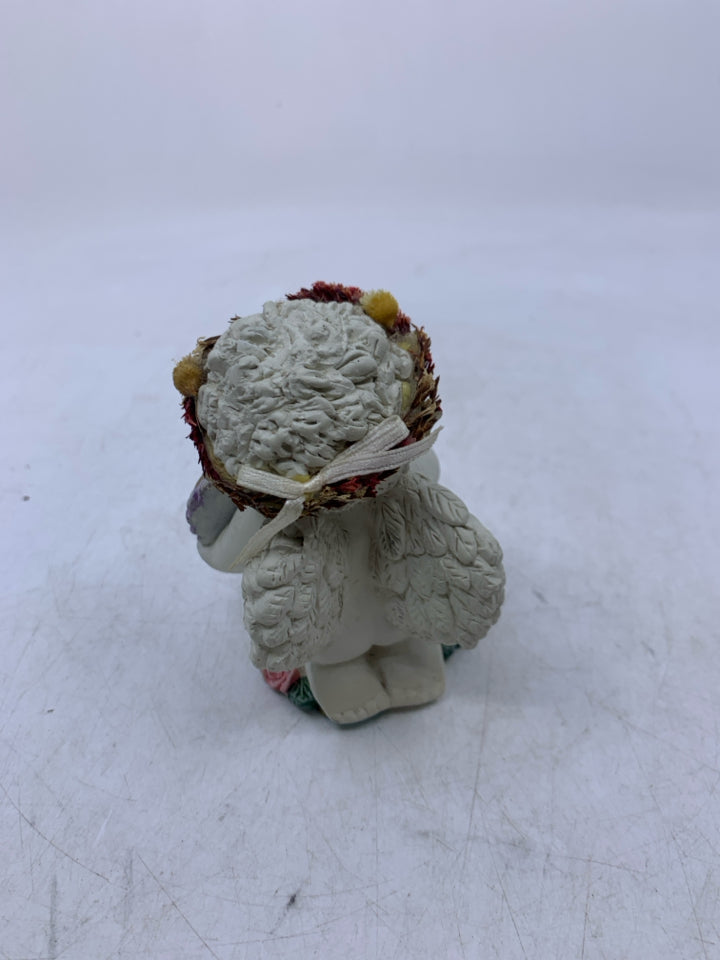 GRANDMAS ARE ANGELS KNEELING ANGEL.