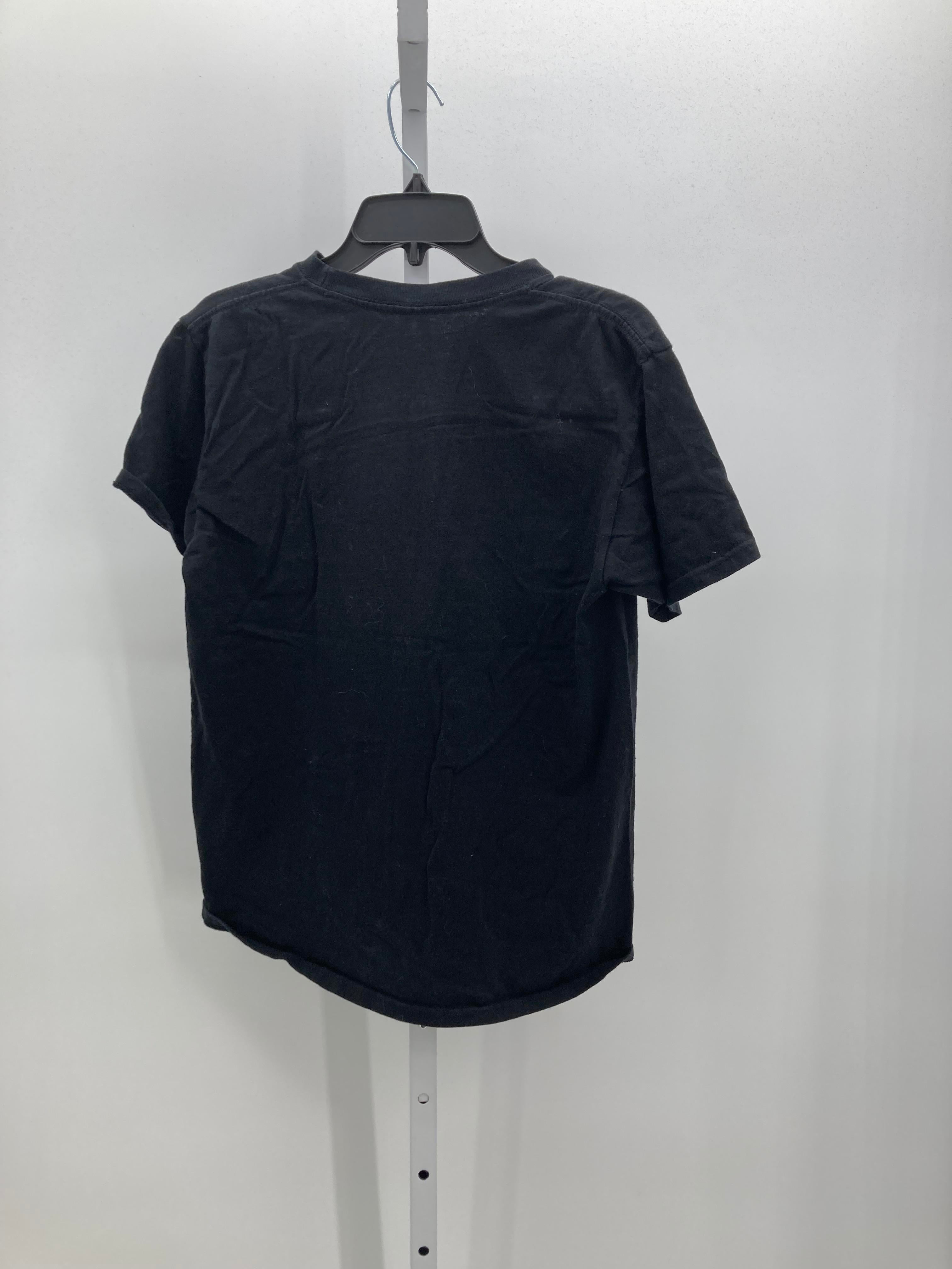 Size Medium Juniors Short Sleeve Shirt