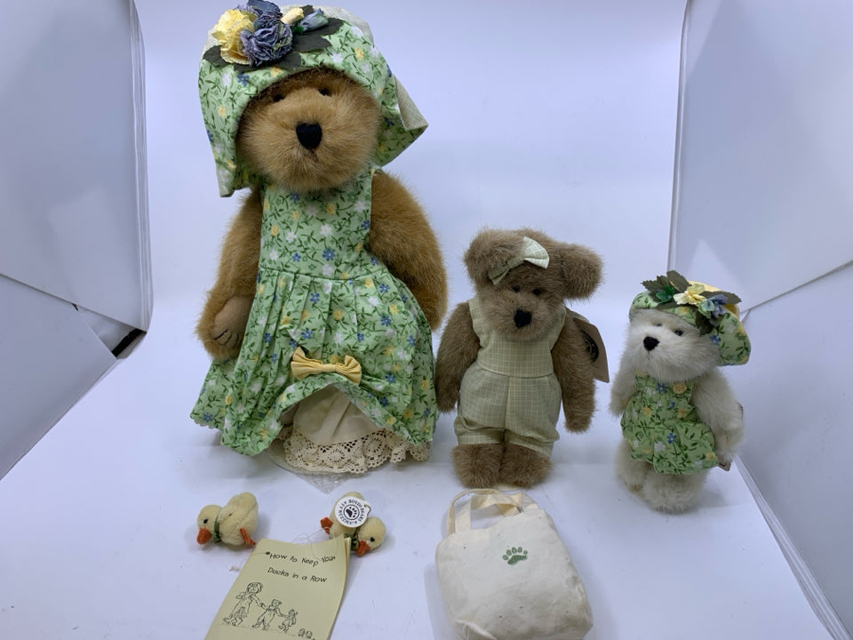 4PC BOYDS BEAR SPECIAL LIMITED EDITION IN BOX.