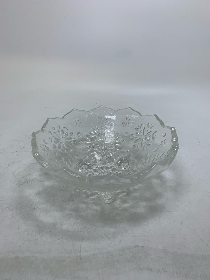FOOTED GLASS SNOWFLAKE BOWL MIKASA.