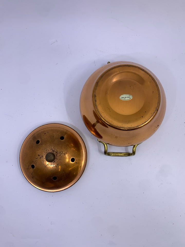 VTG COPPER POT W/LID & HANDLES.