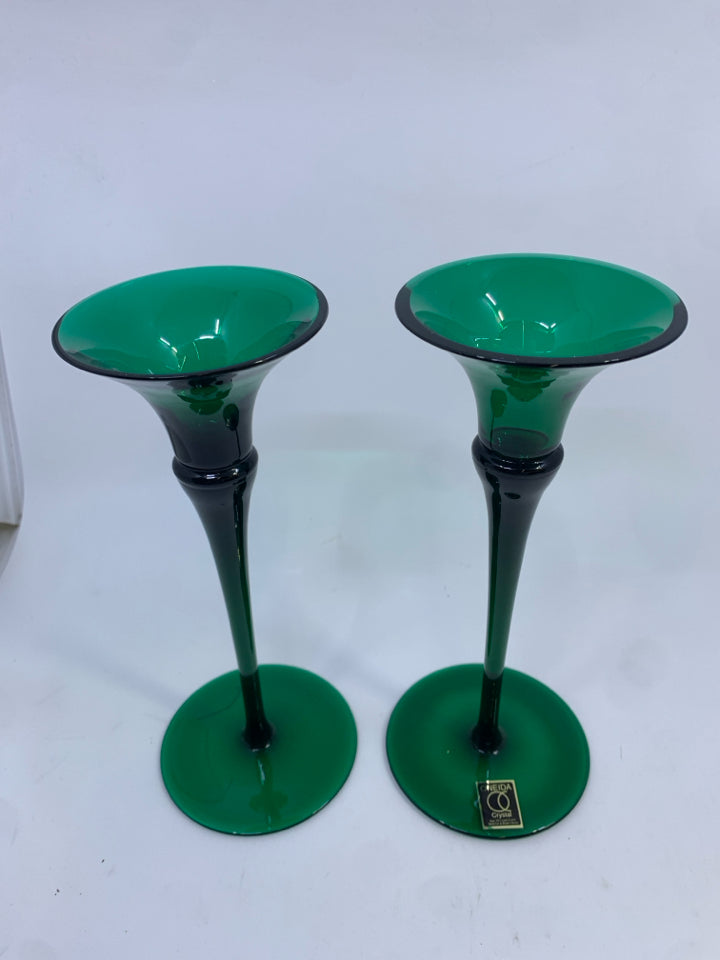 2PC EMERALD GREEN TRUMPET SHAPED LEAD CRYSTAL CANDLE HOLDERS ONEIDA.