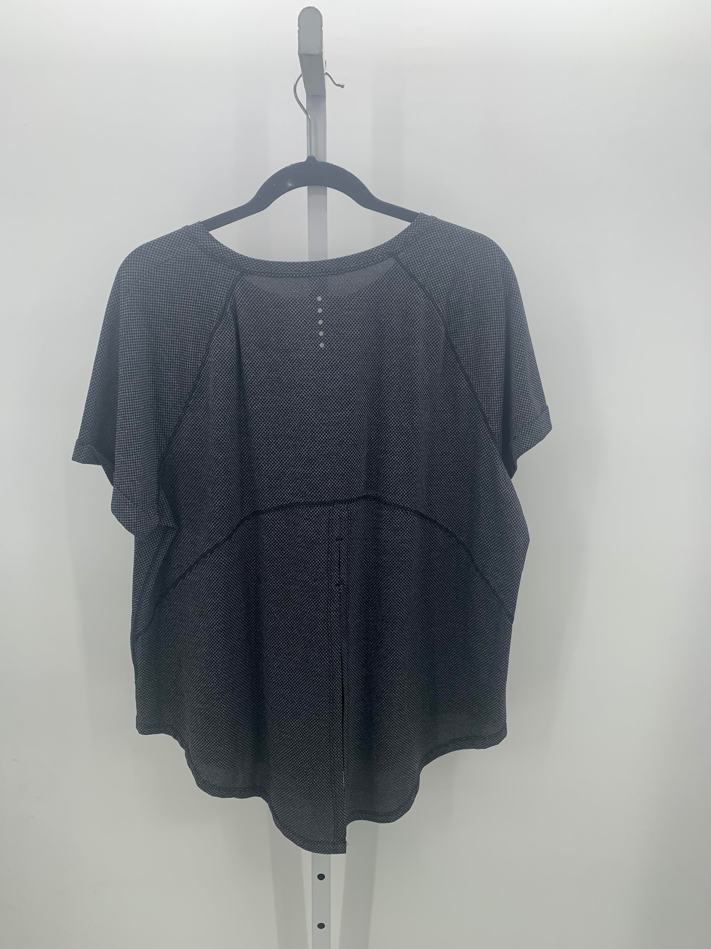 Athletic Works Size XXL Misses Short Sleeve Shirt