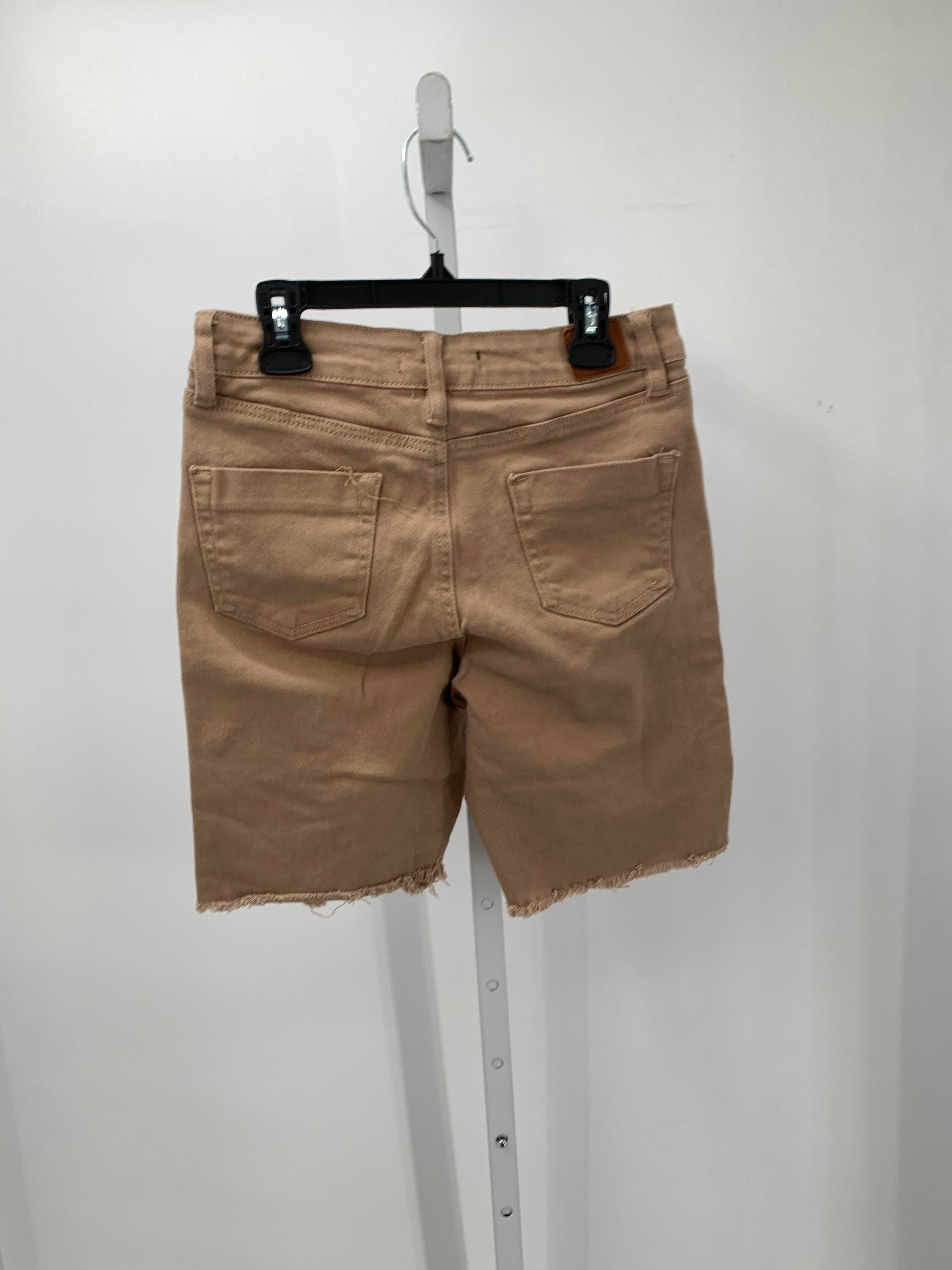 Dollhouse Size 5/6 Juniors Shorts