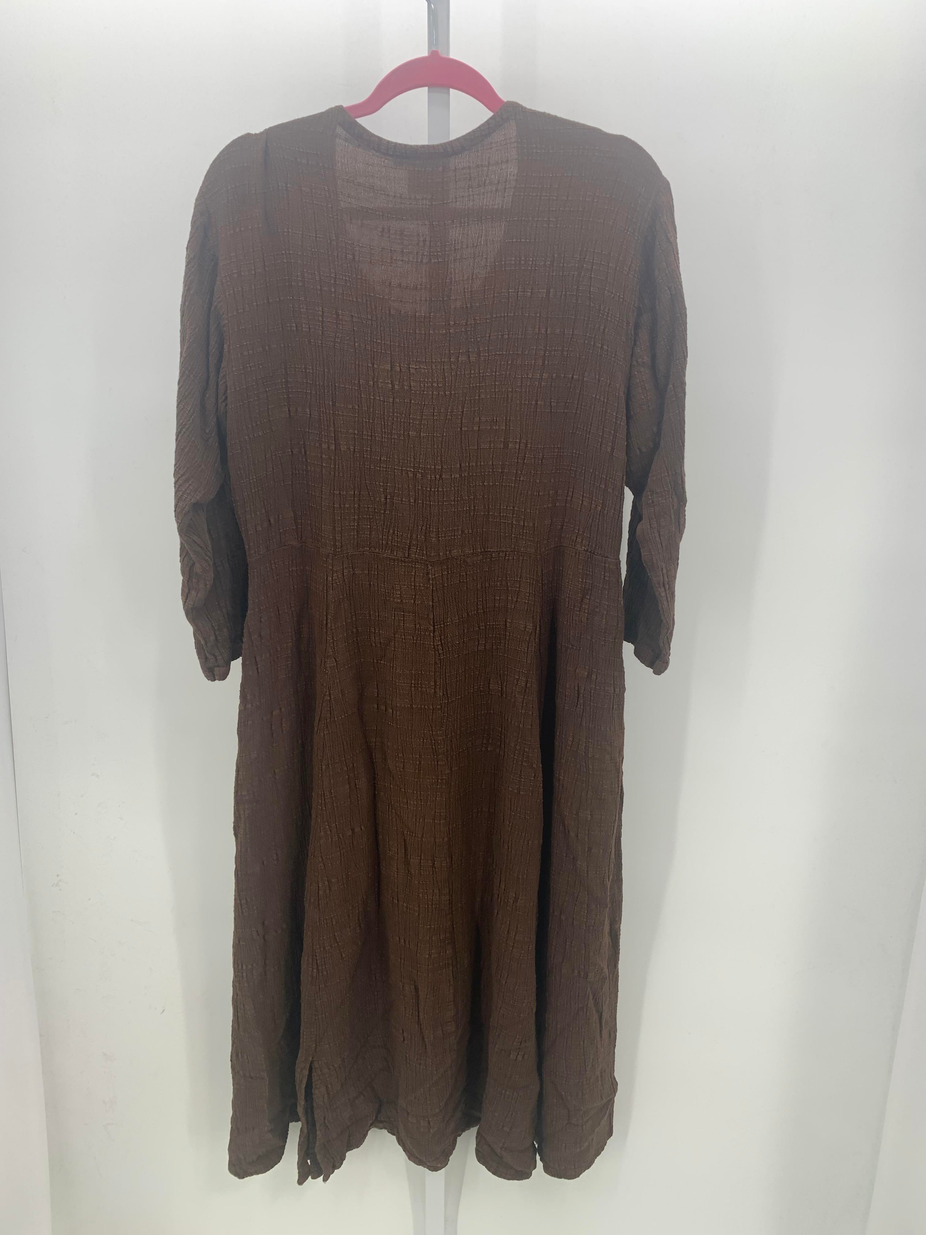 Size Large Misses 3/4 Sleeve Dress