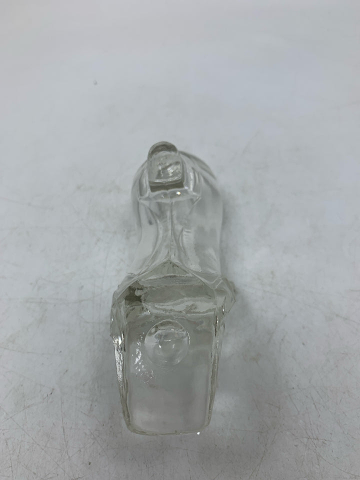 VTG GLASS VICTORIAN SHOE.
