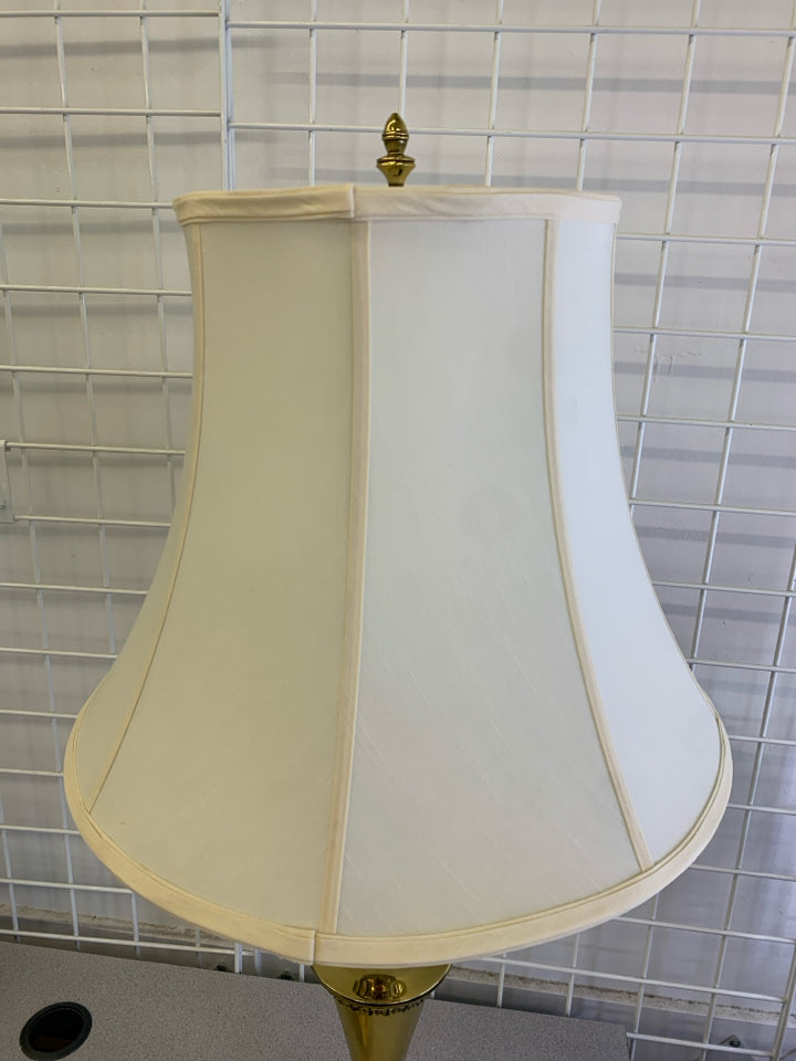GOLD BASE LAMP W/CREAM SHADE.