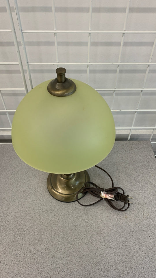 SM FROSTED DOME SHADE BRASS LAMP.