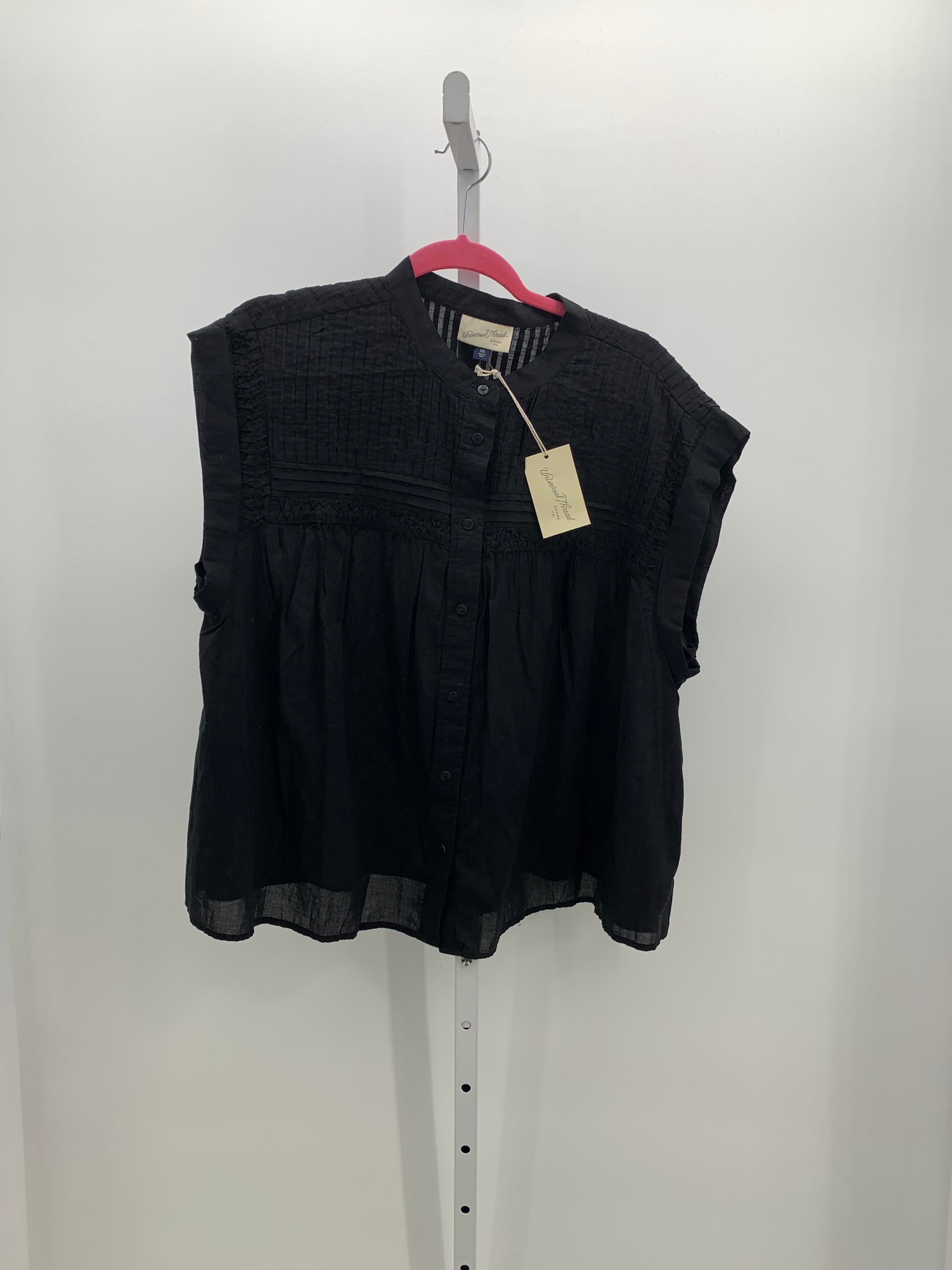 Universal Thread Size XXL Misses Sleeveless Shirt